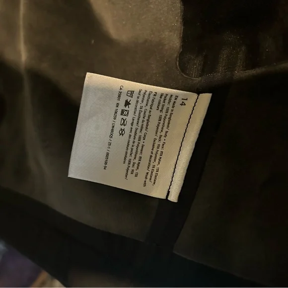 NWOT Lululemon Repel Shell Rain Jacket - Picture 9 of 10